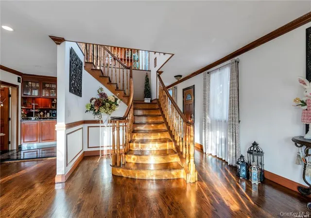 Photo 2 of Single family home for sale at 50-43 192nd Street, Fresh Meadows, NY 11365 | MLS# 986340 | Listing updated on 2026-10-08
