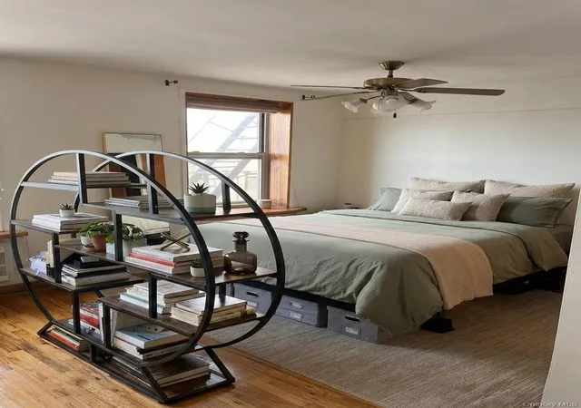 5th image of 310 Beverley Rd, New York, NY 11218