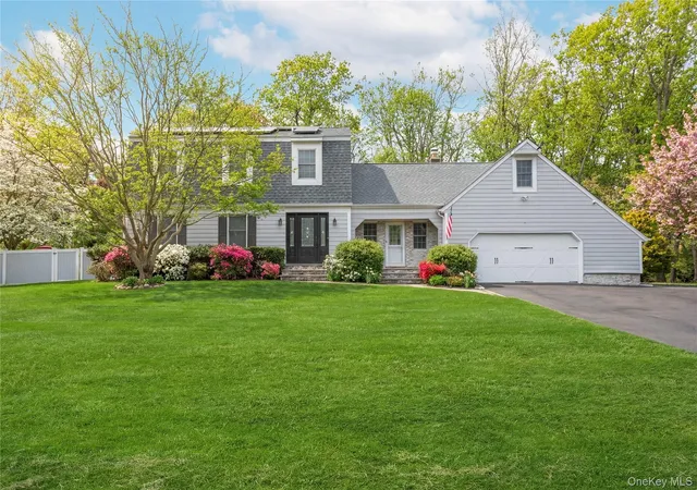 1st image of 59 Linda Ln W, Riverhead, NY 11901 | MLS# 986406