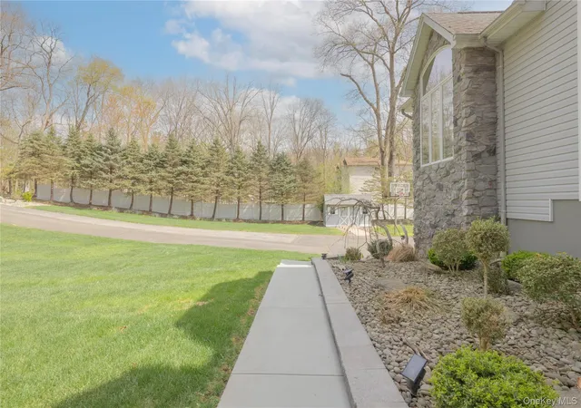 Photo 4 of Single family home for sale at 774 Haverstraw Rd, Ramapo, NY 10901 | MLS# 986447 | Listing updated on 2026-09-17