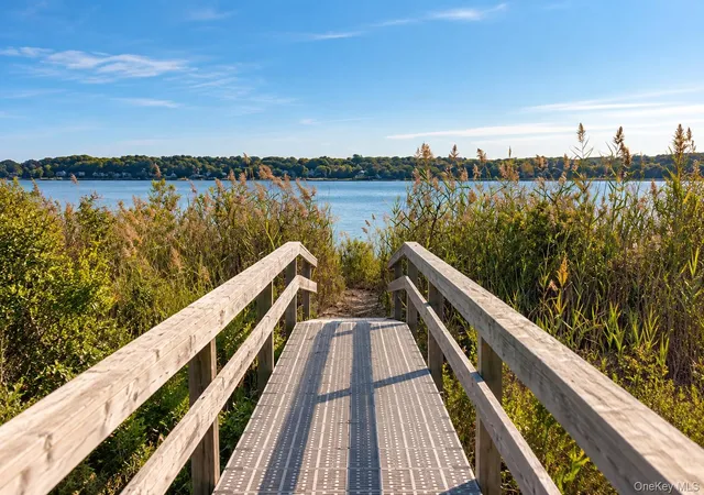 Photo 1 of Single family home for sale at 33 Peters Path, East Hampton, NY 11937 | MLS# 986450 | Listing updated on 2026-10-07