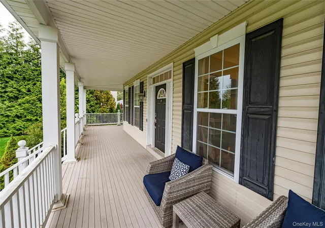 3rd image of 4 Indianwood Ct, Wading River, NY 11792 | MLS# 986467