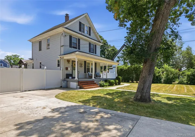 Photo 4 of Single family home for sale at 2381 Harrison Ave, Hempstead, NY 11510 | MLS# 986505 | Listing updated on 2026-09-03