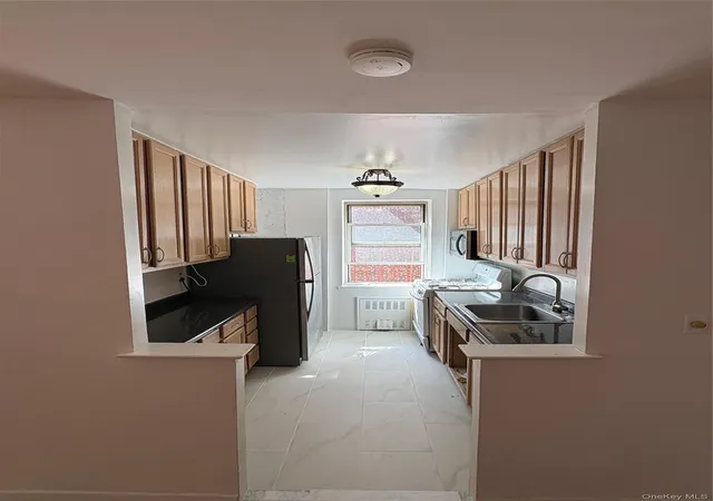 Photo 3 of House for sale at 101 Highland Ave #5k, Yonkers, NY 10705 | MLS# 986583 | Listing updated on 2026-10-02