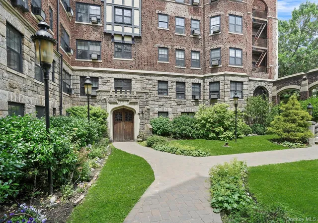 2nd image of 295 N Broadway #27, Yonkers, NY 10701 | MLS# 986619