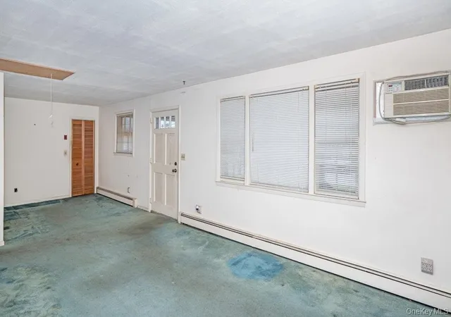4th image of 144 W Lake Dr, Lindenhurst, NY 11757 | MLS# 986626