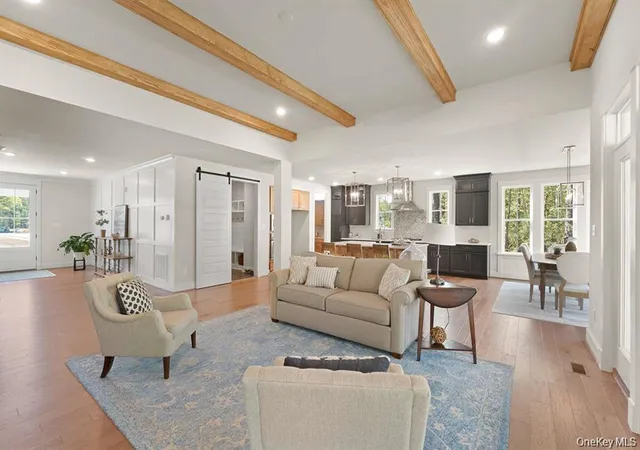 5th image of 14 Bear Hollow Ln, Poughkeepsie, NY 12601 | MLS# 986634