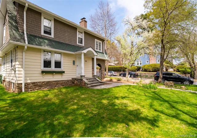 Photo 49 of Sale Pending at 350 Hutchinson Blvd, Mount Vernon, NY 10552 | MLS# 986636 | Listing updated on 2026-06-01