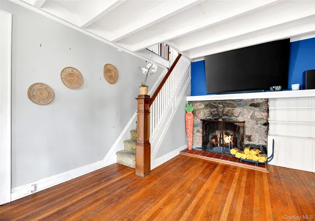 Photo 5 of Sale Pending at 350 Hutchinson Blvd, Mount Vernon, NY 10552 | MLS# 986636 | Listing updated on 2026-06-01