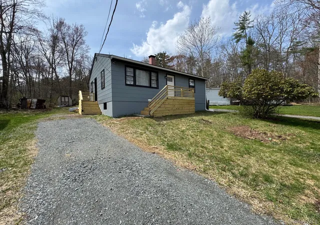 Photo 4 of Single family home for sale at 5 Lucky Ln, Tusten, NY 12764 | MLS# 986638 | Listing updated on 2026-08-17