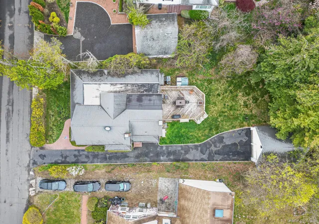 3rd image of 170 Ocean Ave, Hempstead, NY 11598 | MLS# 986640