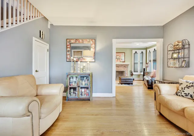 5th image of 170 Ocean Ave, Hempstead, NY 11598 | MLS# 986640