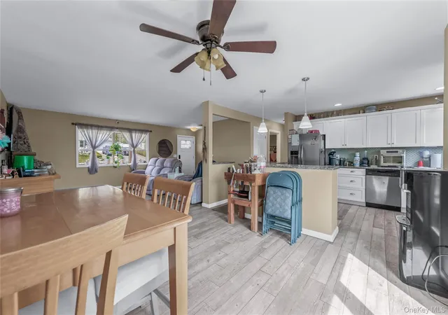 3rd image of 112 Rosemont Ave, Farmingville, NY 11738 | MLS# 986663