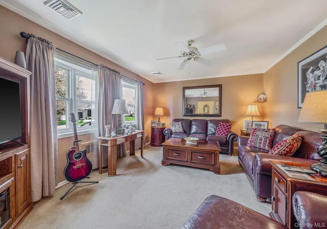 Photo 3 of Sale Pending at 45 Cedar Dr, Oyster Bay, NY 11758 | MLS# 986689 | Listing updated on 2026-05-15