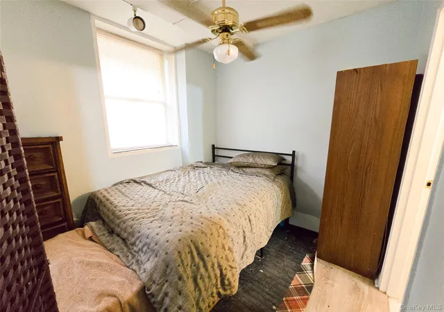 Listing Photo 5 - Condo for sale in building located at 47-27 Little Neck Pkwy, New York, NY 11362 - Unit #L-2