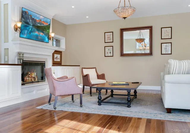 4th image of 30 Post Fields Ln, Southampton, NY 11959 | MLS# 986755