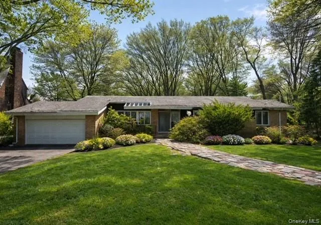 Photo 1 of Single family home for sale at 18 Emerson Ave, New York, NY 10301 | MLS# 986832 | Listing updated on 2026-04-26