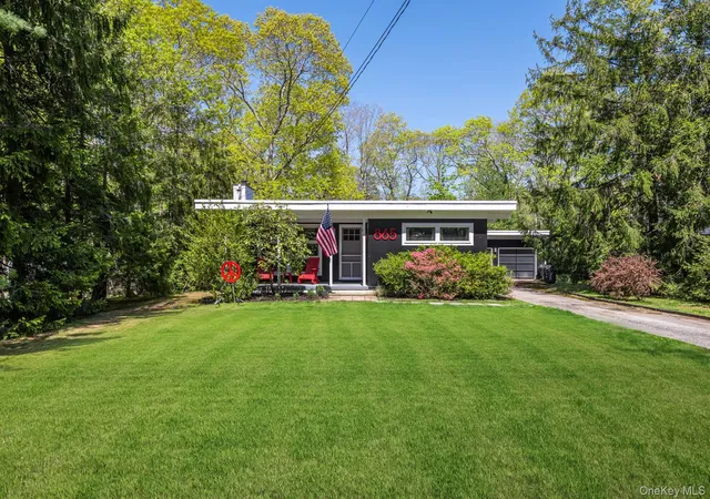 Homes for sale in Southold, NY | 865 Track Ave, Southold, NY 11935 | MLS# 986841