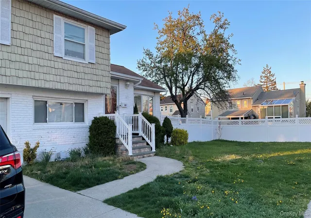 Photo 3 of Sale Pending at 128 Cedar St, Hempstead, NY 11520 | MLS# 986870 | Listing updated on 2026-07-25