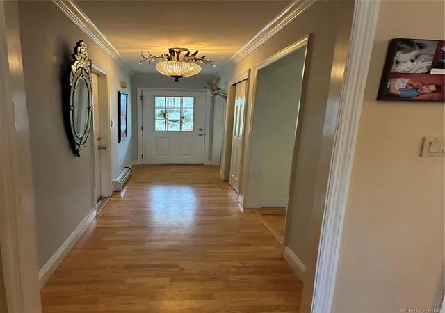 3rd image of 5 Scaglione Ct, Highland Mills, NY 10930 | MLS# 986876