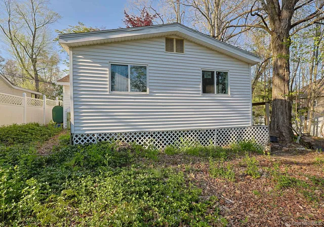 Homes for sale in Yorktown, NY | 231 Cherry Rd, Yorktown, NY 10598 | MLS# 986936