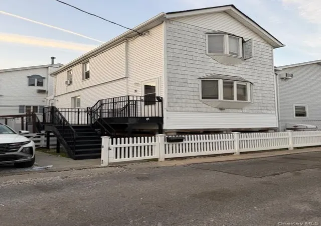 Photo 1 of Single family home for sale at 35 Melba Ct, Brooklyn, NY 11229 | MLS# 986943 | Listing updated on 2026-04-18