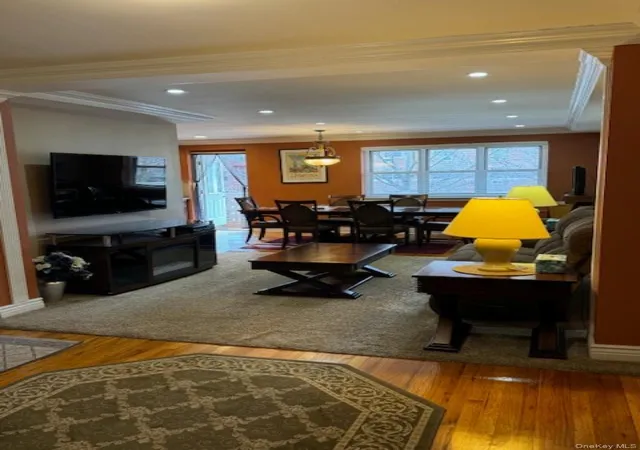 4th image of 151-20 88Th St, New York, NY 11414
