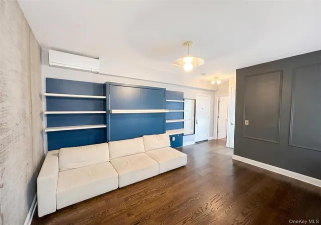Listing Photo 3 - Condo for sale in building located at 130 W 16Th St, New York, NY 10011 - Unit #52