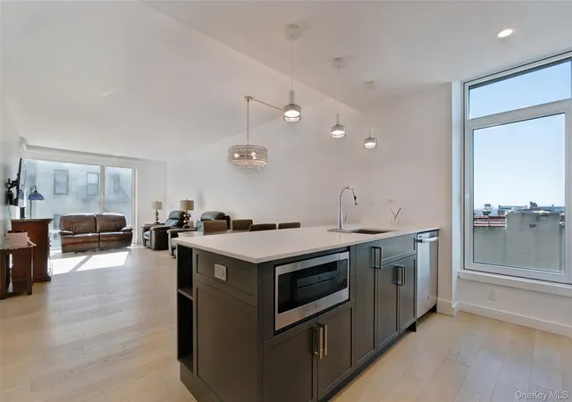 4th image of 133 Beach 116Th St #4G, Rockaway Park, NY 11694 | MLS# 987027