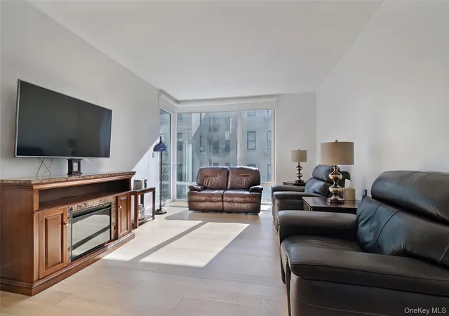 5th image of 133 Beach 116Th St #4G, Rockaway Park, NY 11694 | MLS# 987027