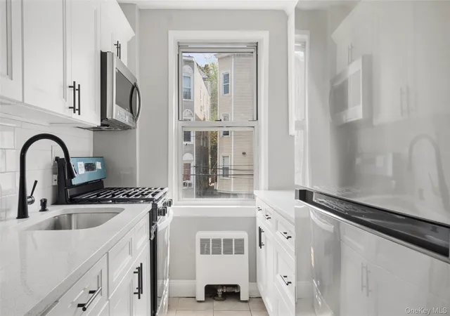 Photo 2 of Sale Pending at 134 Ravine Ave #3B, Yonkers, NY 10701 | MLS# 987137 | Listing updated on 2026-07-23