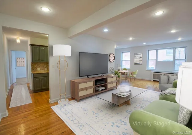 Homes for sale in North Hempstead, NY | 75 S Middle Neck Rd #4-G, North Hempstead, NY 11021 | MLS# 987202