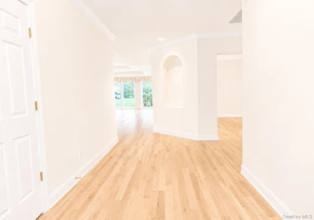5th image of 381 Altessa Blvd, Huntington, NY 11747 | MLS# 987206