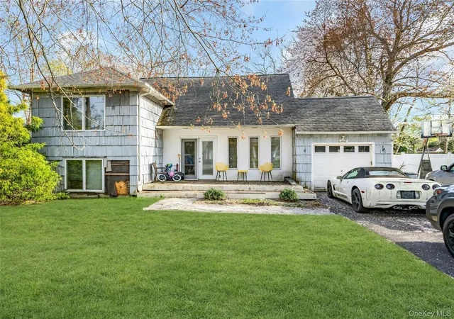1st image of 4 Clearbrook Dr, Smithtown, NY 11787 | MLS# 987219