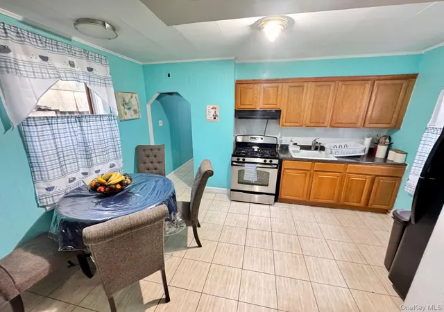 Photo 3 of House for sale at 8675 80th Street, Woodhaven, NY 11421 | MLS# 987221 | Listing updated on 2026-04-23