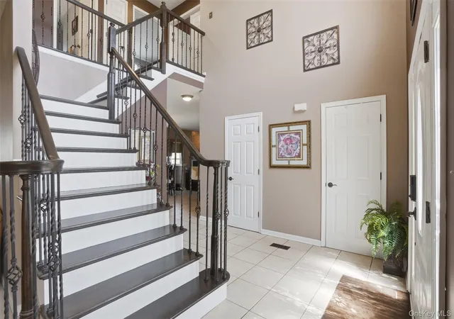 4th image of 2657 Liberty Rdg, New Windsor, NY 12553 | MLS# 987228