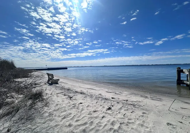 4th image of 39 Barracuda Rd, Southampton, NY 11942 | MLS# 987230