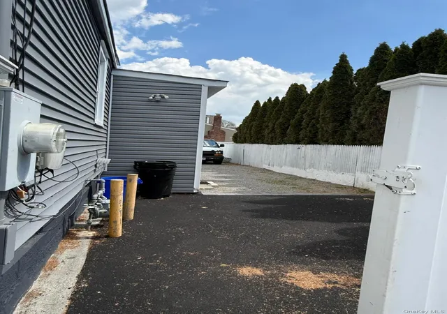 5th image of 354 Beachview St, Babylon, NY 11726 | MLS# 987276