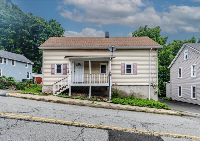 Photo 2 of Sale Pending at 104 Oak St, Montgomery, NY 12586 | MLS# 987315 | Listing updated on 2026-10-05
