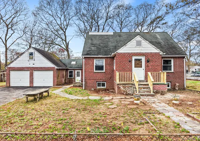 3rd image of 25 Revilo Ave, Shirley, NY 11967 | MLS# 987317