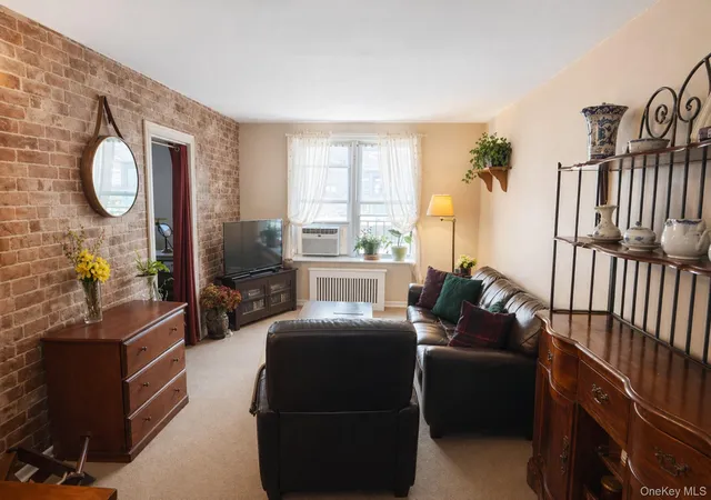 2nd image of 8325 98th St #5P, New York, NY 11421 | MLS# 987408