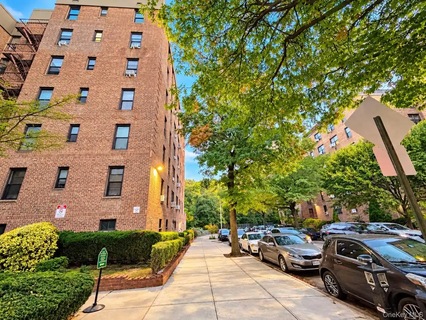 Listing Photo 2 - Condo for sale in 8325 98th St located at 8325 98th St, New York, NY 11421 - Unit #5P