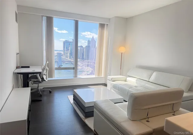 5th image of 252 South St #33N, New York, NY 10002 | MLS# 987424