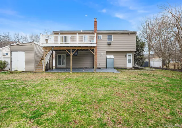 4th image of 549 4Th St, Ronkonkoma, NY 11779 | MLS# 987425