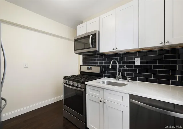 Homes for sale in Greenburgh, NY | 30 E Hartsdale Ave #1H, Greenburgh, NY 10530 | MLS# 987432