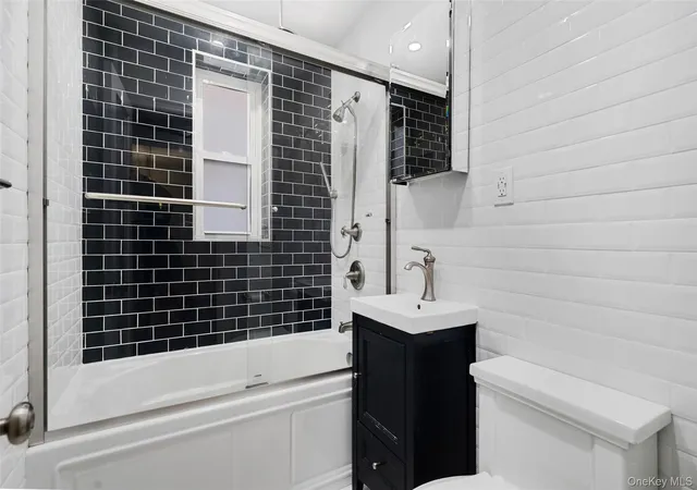 Homes for sale in Greenburgh, NY | 30 E Hartsdale Ave #1H, Greenburgh, NY 10530 | MLS# 987432