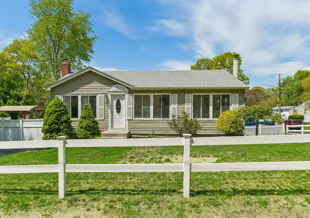 Photo 1 of Single family home for sale at 37 Harper St, Patchogue, NY 11772 | MLS# 987457 | Listing updated on 2026-10-08