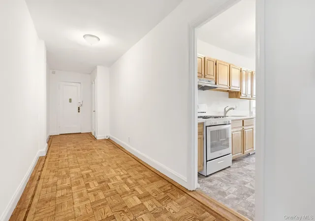 Homes for sale in Greenburgh, NY | 300 S Broadway #3D, Greenburgh, NY 10591 | MLS# 987471
