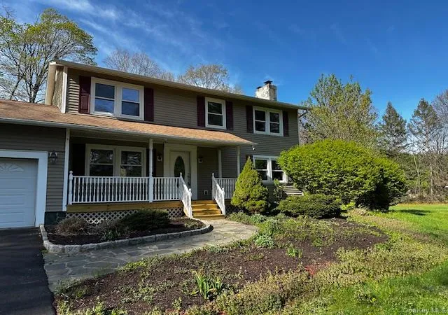 2nd image of 6 Fletcher Dr, East Fishkill, NY 12533 | MLS# 987506