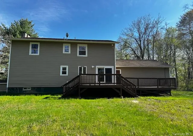 5th image of 6 Fletcher Dr, East Fishkill, NY 12533 | MLS# 987506
